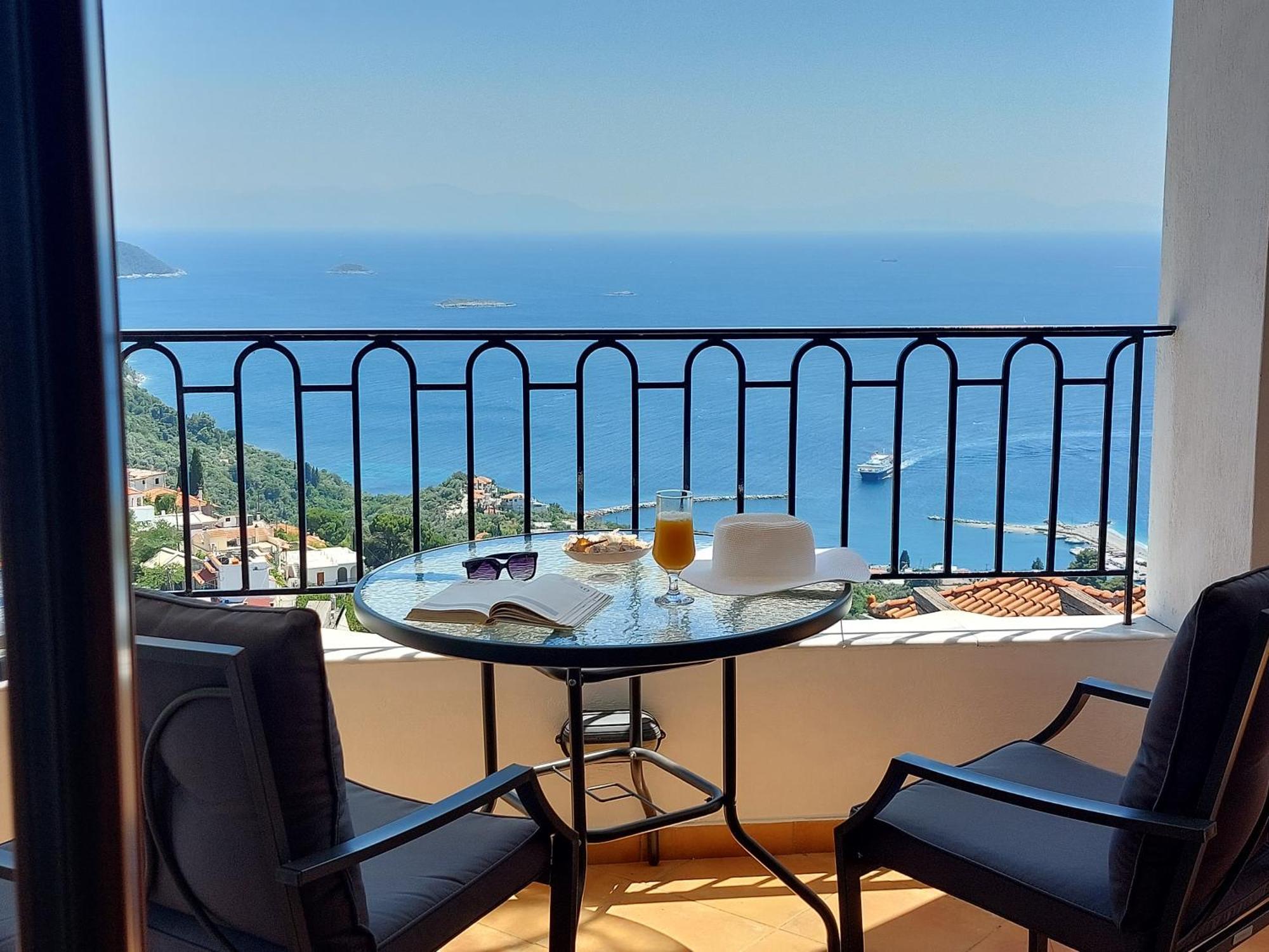 Horizon Studios With Sea View - Free Parking Глосса Экстерьер фото